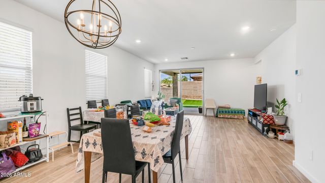 16042 W COTTONTAIL Lane, Surprise, AZ 85387