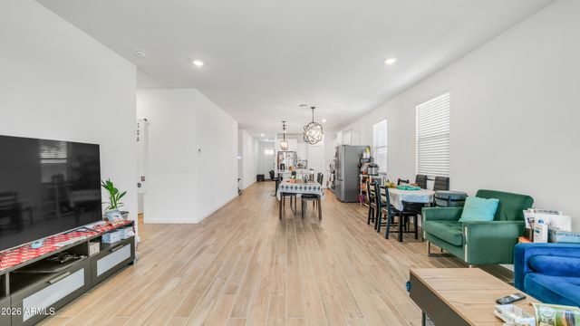 16042 W COTTONTAIL Lane, Surprise, AZ 85387