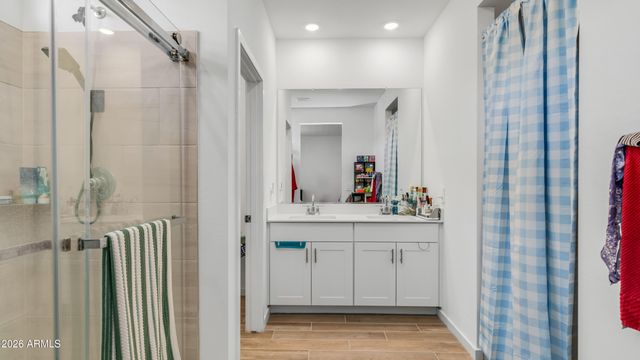 16042 W COTTONTAIL Lane, Surprise, AZ 85387