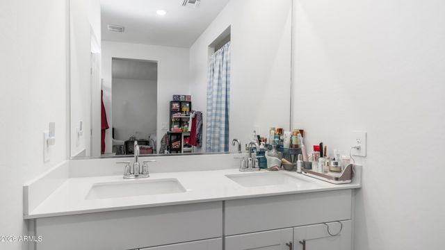 16042 W COTTONTAIL Lane, Surprise, AZ 85387