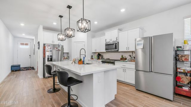 16042 W COTTONTAIL Lane, Surprise, AZ 85387