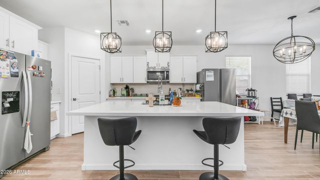 16042 W COTTONTAIL Lane, Surprise, AZ 85387