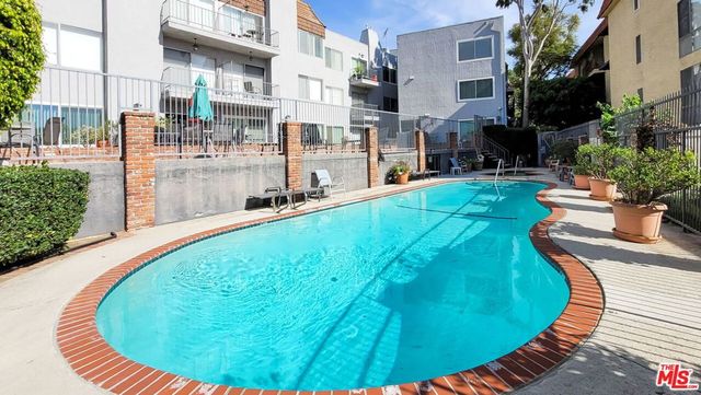 5870 Green Valley Circle 115, Culver City, CA 90230
