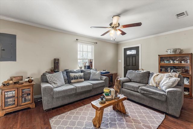 3002 Mitchell Street, Greenville, TX 75402