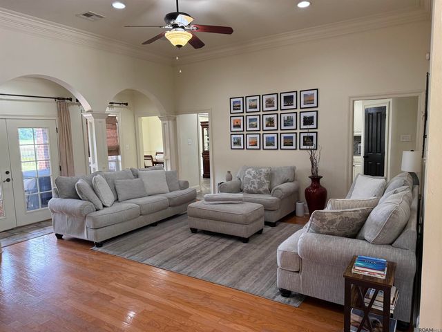 58515 Village Dr, Plaquemine, LA 70764