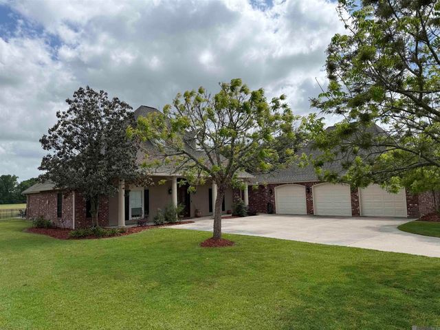 58515 Village Dr, Plaquemine, LA 70764