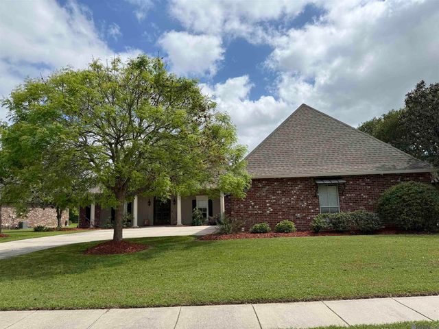 58515 Village Dr, Plaquemine, LA 70764
