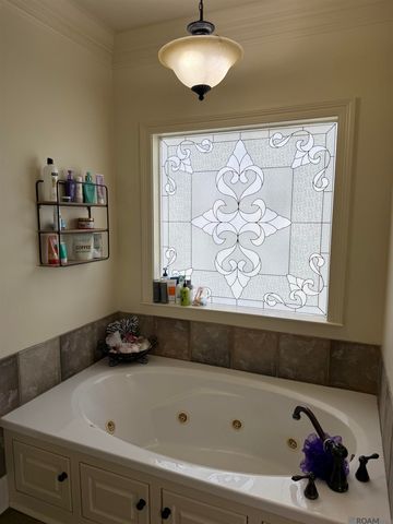 58515 Village Dr, Plaquemine, LA 70764