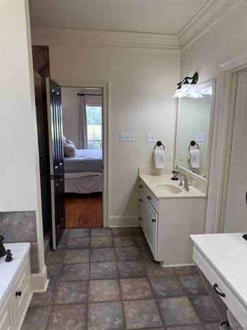 58515 Village Dr, Plaquemine, LA 70764