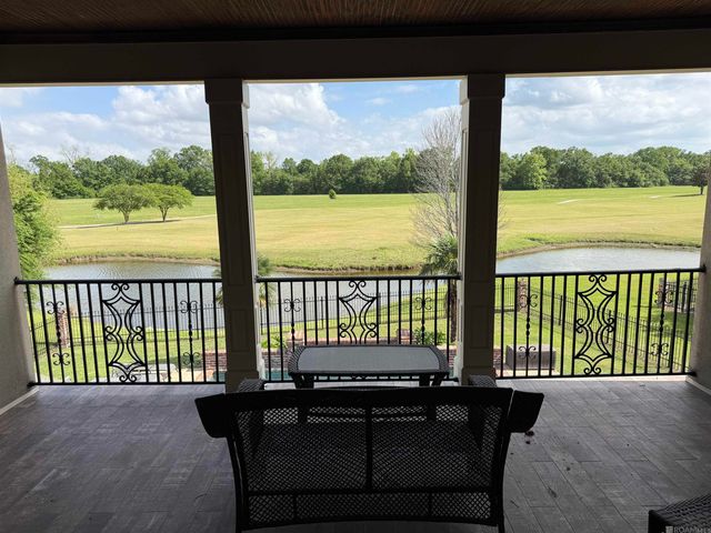 58515 Village Dr, Plaquemine, LA 70764