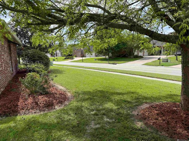 58515 Village Dr, Plaquemine, LA 70764