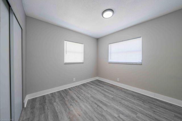 510 SW 13th Place, Deerfield Beach, FL 33441