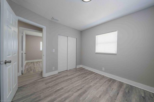 510 SW 13th Place, Deerfield Beach, FL 33441