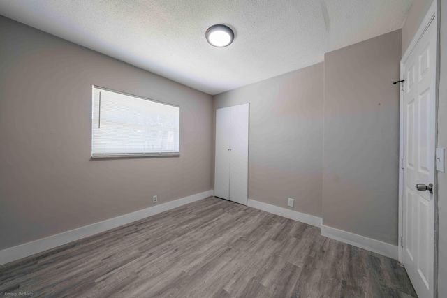 510 SW 13th Place, Deerfield Beach, FL 33441
