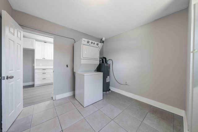 510 SW 13th Place, Deerfield Beach, FL 33441