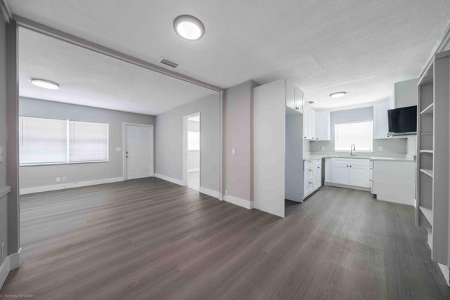 510 SW 13th Place, Deerfield Beach, FL 33441