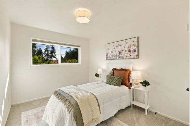 17037 8th Avenue NE, Shoreline, WA 98155