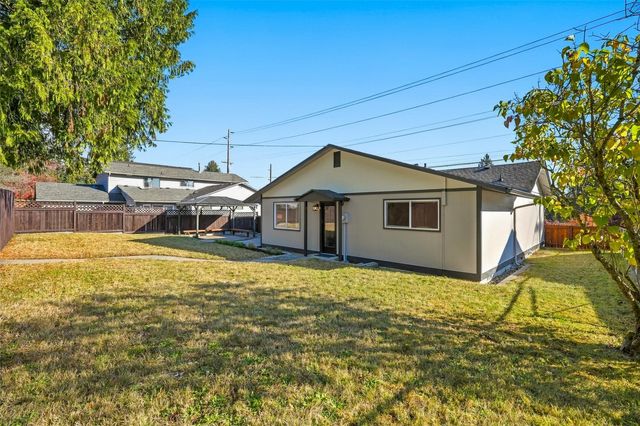 17037 8th Avenue NE, Shoreline, WA 98155