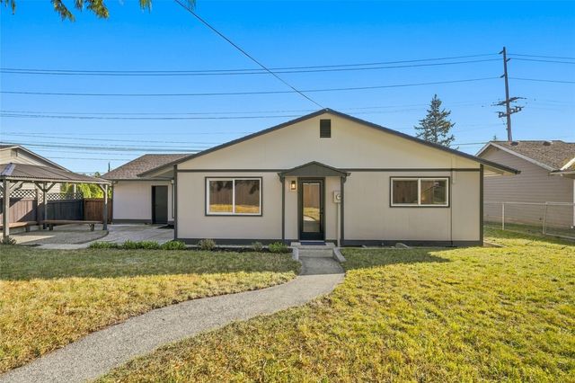 17037 8th Avenue NE, Shoreline, WA 98155