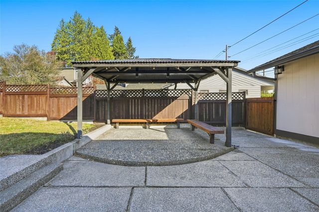 17037 8th Avenue NE, Shoreline, WA 98155