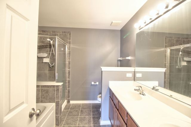 2378 Georgetown Circle, Aurora, IL 60506