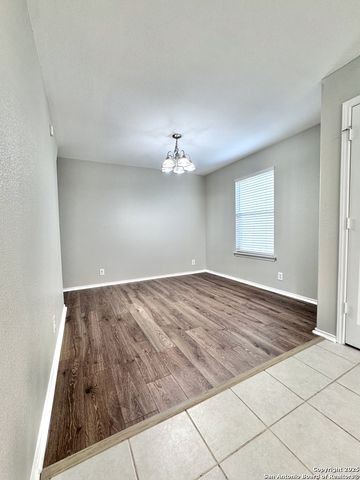 11022 Bluff Cyn, San Antonio, TX 78252