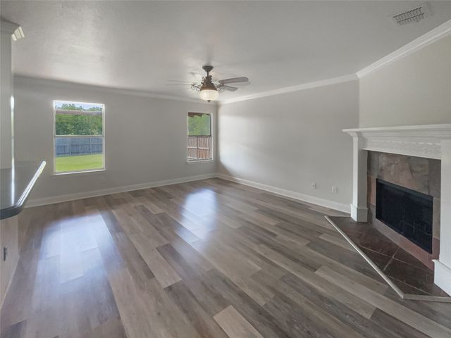 2420 Chestnut Drive, Little Elm, TX 75068