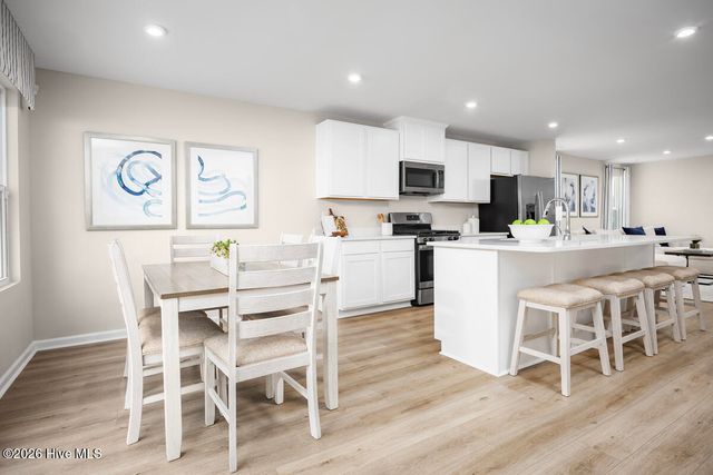 841 Haw Creek Avenue NE, Winnabow, NC 28479