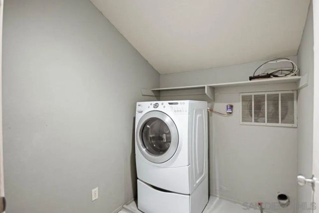 7044 Deerhurst Court, San Diego, CA 92139