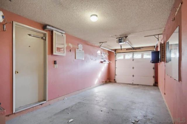 7044 Deerhurst Court, San Diego, CA 92139