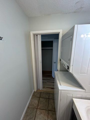 302 Santa Rosa Boulevard 11, Fort Walton Beach, FL 32548