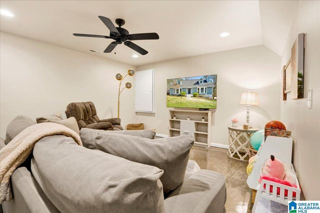 5524 HEATH ROW DRIVE, Birmingham, AL 35242