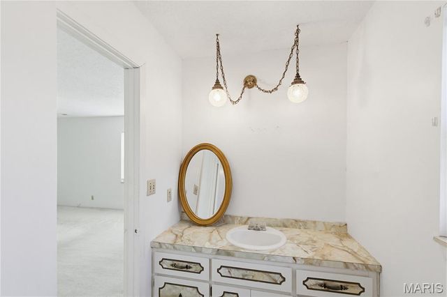 1936 Fernwood Road, Poplar Bluff, MO 63901