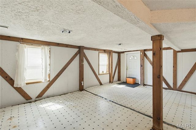 1936 Fernwood Road, Poplar Bluff, MO 63901