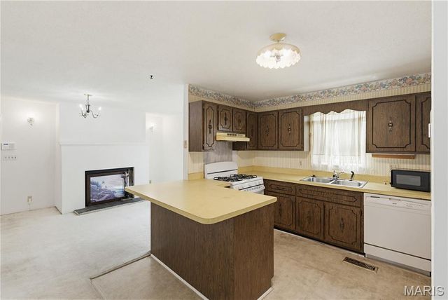 1936 Fernwood Road, Poplar Bluff, MO 63901