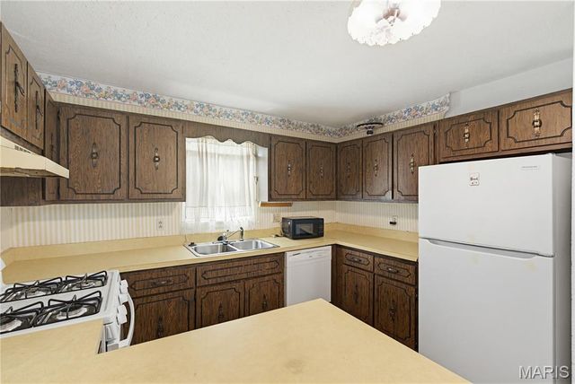 1936 Fernwood Road, Poplar Bluff, MO 63901