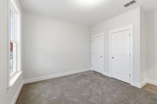 203 Turnberry DR, La Vernia, TX 78121