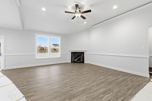 203 Turnberry DR, La Vernia, TX 78121