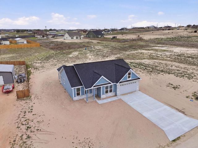 203 Turnberry DR, La Vernia, TX 78121