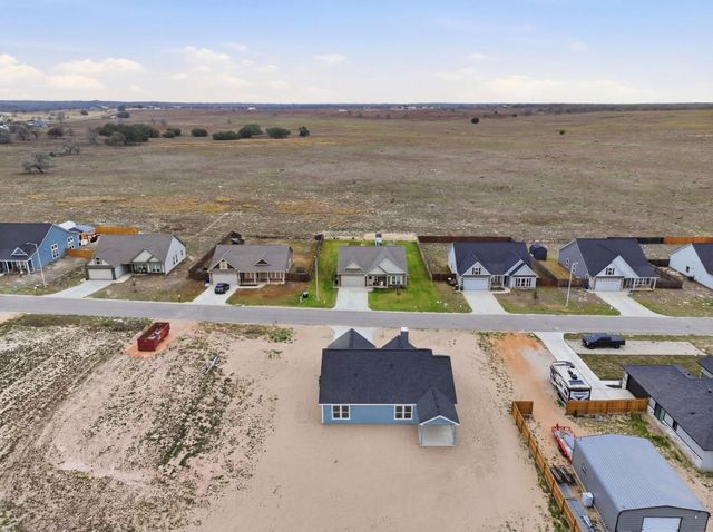 203 Turnberry DR, La Vernia, TX 78121