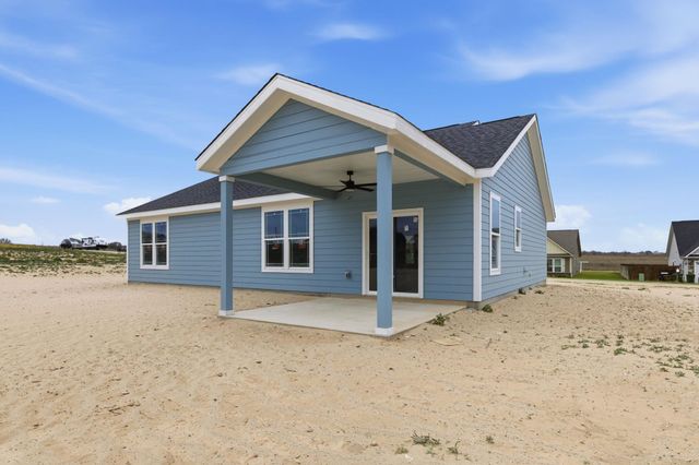 203 Turnberry DR, La Vernia, TX 78121