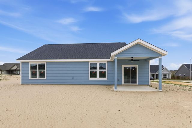 203 Turnberry DR, La Vernia, TX 78121