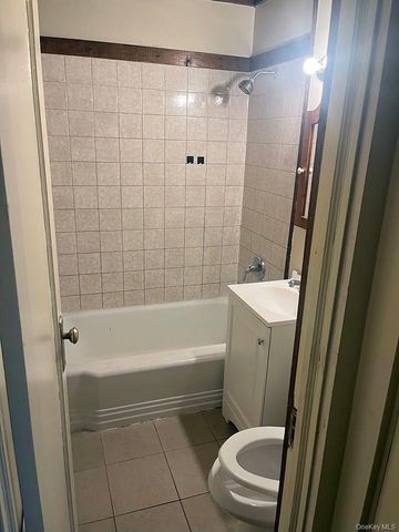 35 Vernon Terrace, Poughkeepsie, NY 12601