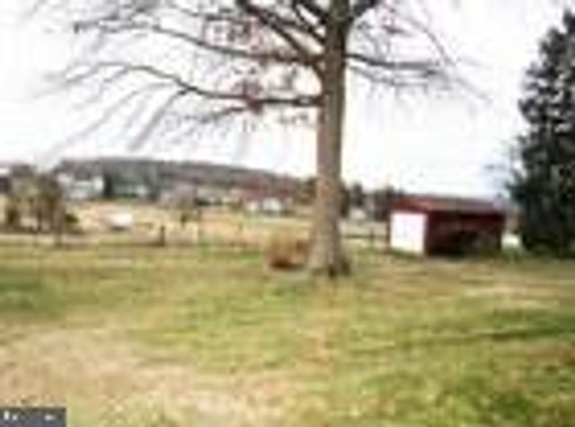 4260 FAIRVIEW RD, Columbia, PA 17512