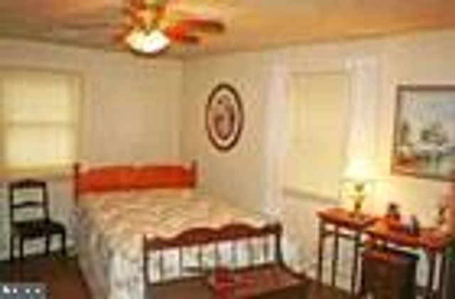 4260 FAIRVIEW RD, Columbia, PA 17512