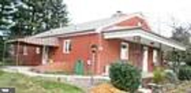 4260 FAIRVIEW RD, Columbia, PA 17512
