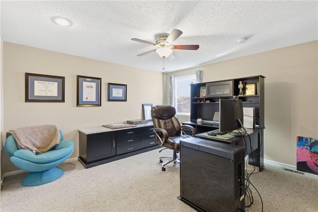 11212 Grandview Street, Overland Park, KS 66210