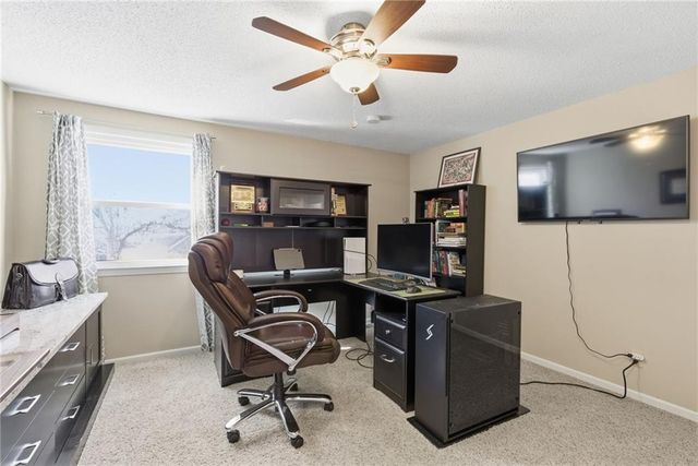 11212 Grandview Street, Overland Park, KS 66210