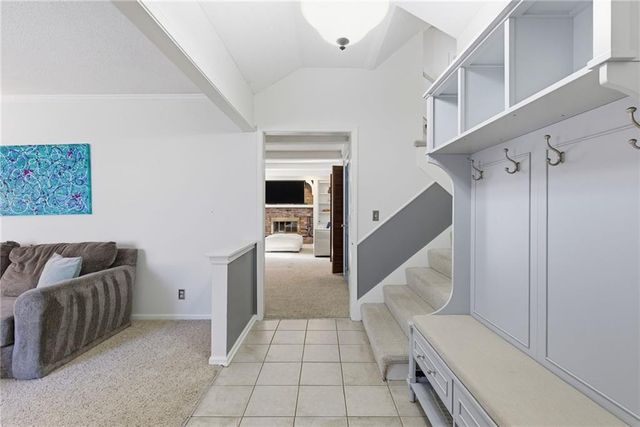 11212 Grandview Street, Overland Park, KS 66210