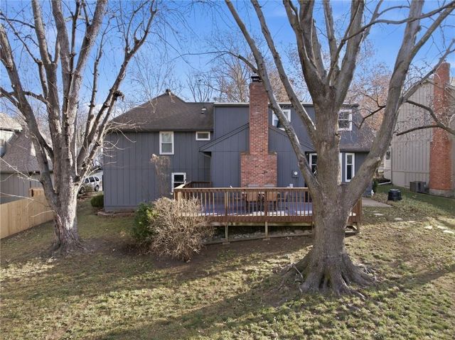 11212 Grandview Street, Overland Park, KS 66210